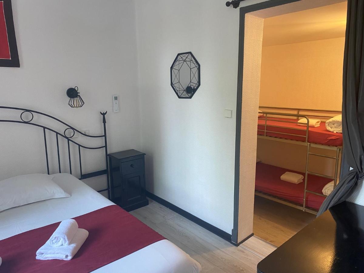Hostellerie De La Source Arles Exterior photo